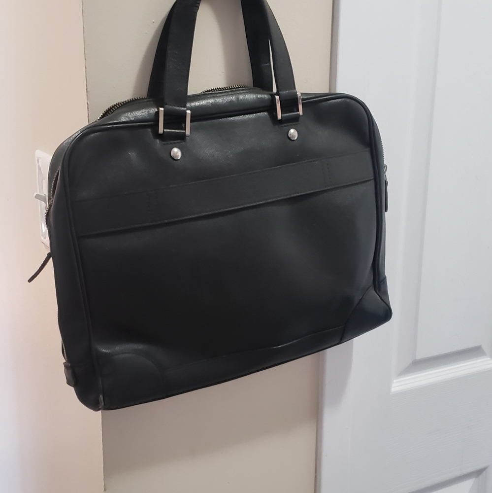 Authentic Louis Vuitton Taiga Igor Briefcase